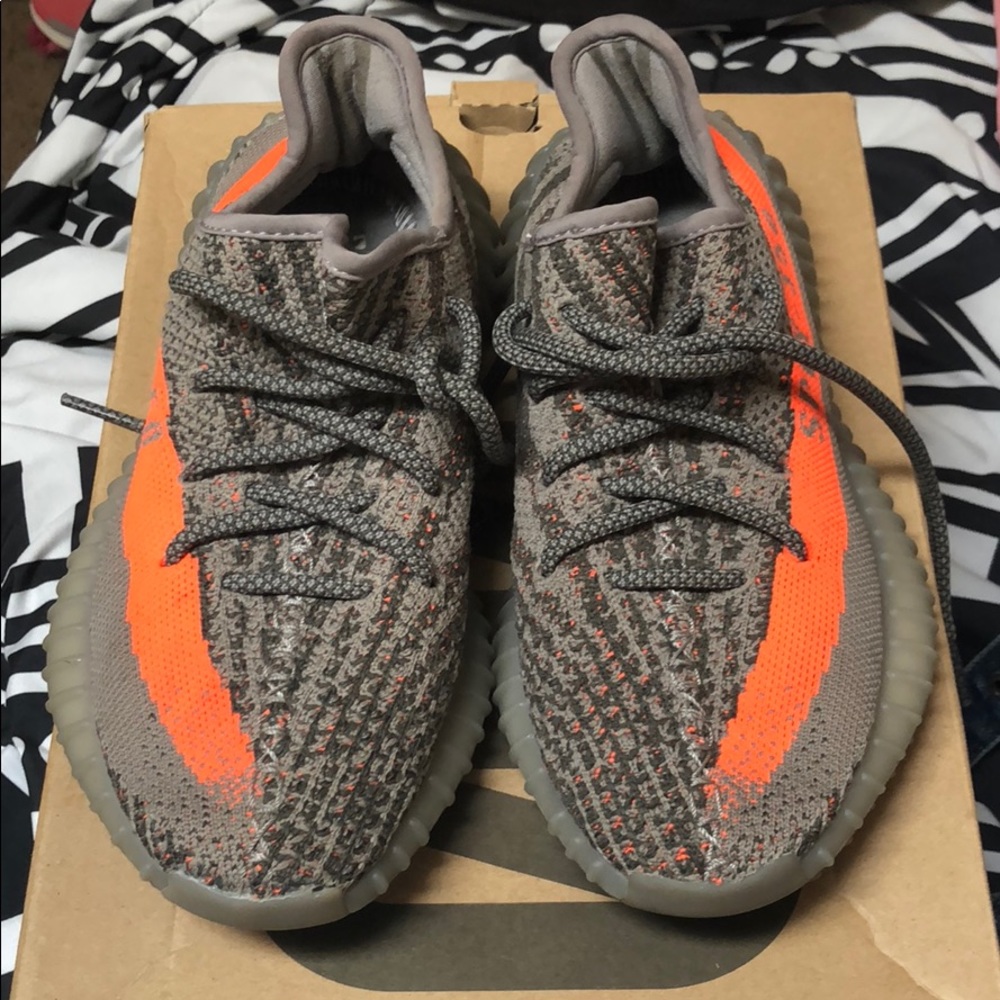 Yeezys Belugas